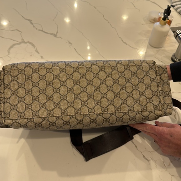 Gucci supreme diaper bag - Picture 10 of 13